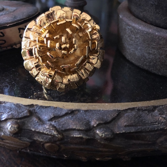 OSCAR DE LA RENTA COCKTAIL RING - Picture 5 of 9